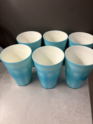 Plastic Cups Set of 6 Light Blue and White Like New