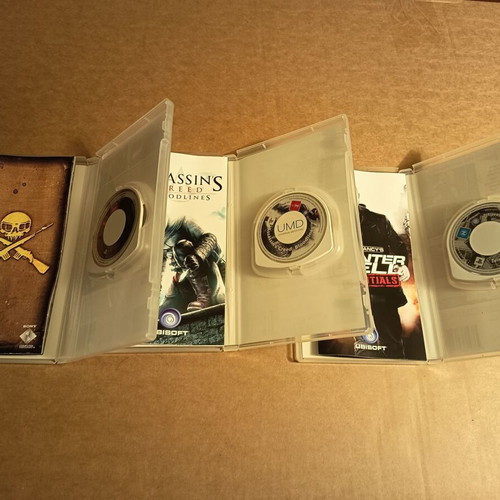 Psp games like new with Resistance Retribution, Assassin's Creed Bloodlines, Splinter Cell