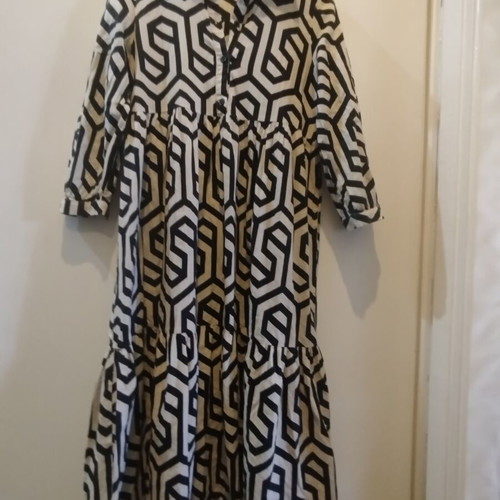 Zara women's dress new, black and beige, size M