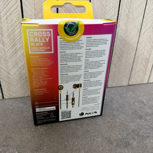 Hands-free Earphones New with 3.5mm Wired Connection