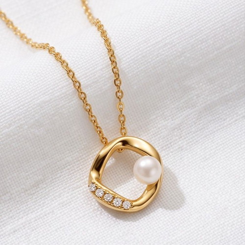 Pandora necklace with irregular circle pendant, pavé stones, 14K gold