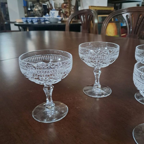 Crystal liqueur glasses set of 6 like new