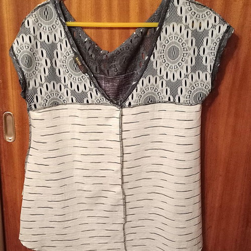 Be You sleeveless top with V-neck lace, like new, blue and gray, M-L