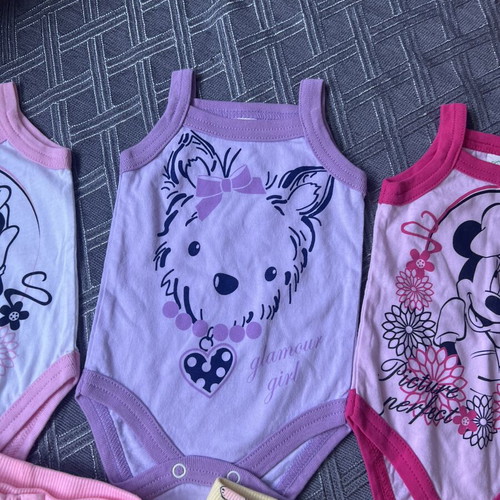Baby clothing set like new, size 56, 5 pieces for girl