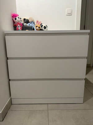 White 3-Drawer Chest of Drawers, like new
