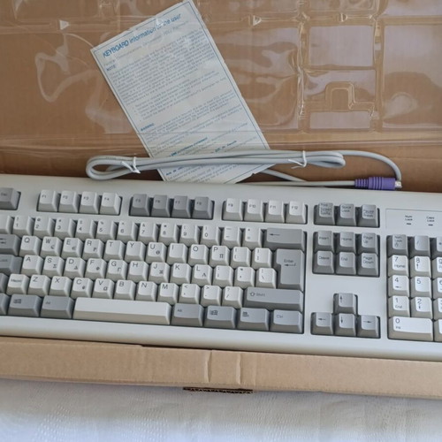 Fujitsu Siemens Vintage Keyboard PS/2 KWD-205 New Old Stock