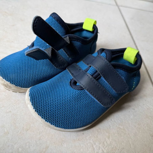 Lupilu barefoot kids shoes size 25 like new, blue