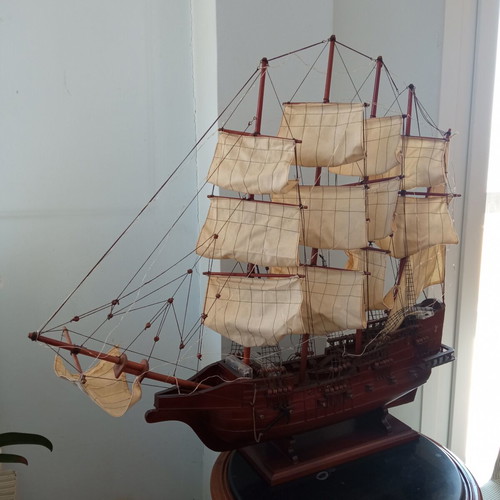 Spanish Sailing Ship Decorative Wooden Model like new