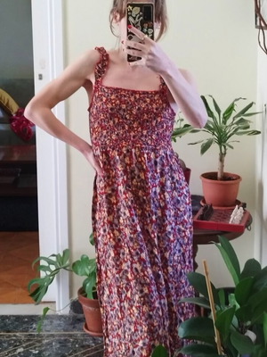 Floral maxi dress like new, one size, red and yellow