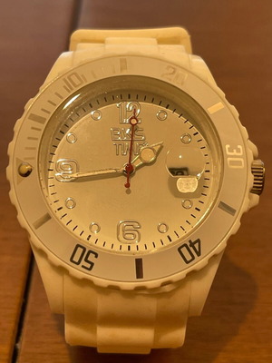 BKS women's watch new with silicone strap