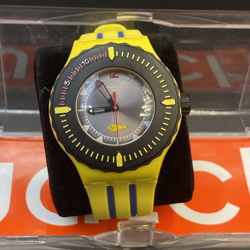 Swatch Scuba Libre Bumble Dive watch like new, yellow