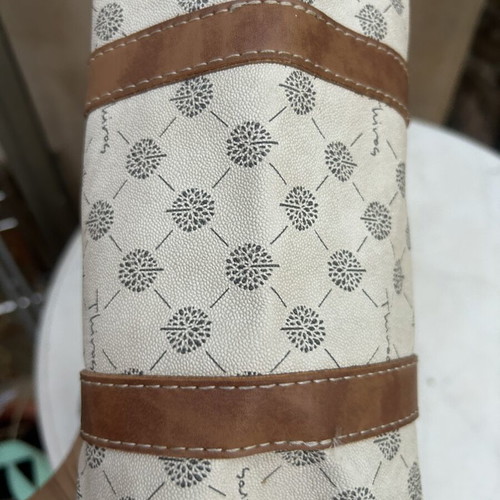 Thiros leather handbag, white beige