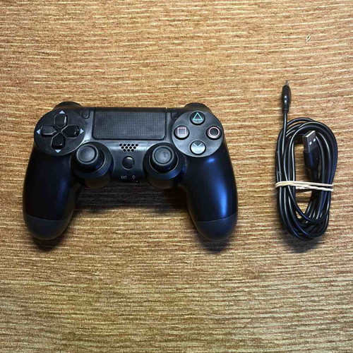 Sony PlayStation 4 Slim 1TB like new with SSD and DualShock 4