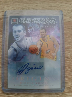 Nikola Vujcic Universal Autographs Maccabi basketball card
