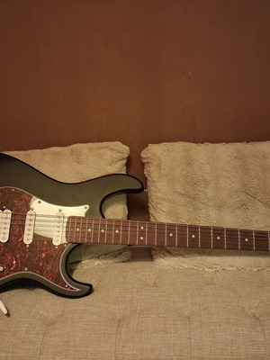 Cort electric guitar
