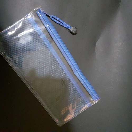 Transparent case and cosmetic bag like new