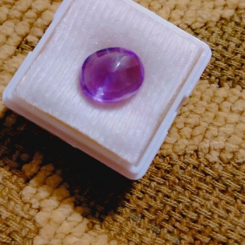 Natural Sapphire green to purple 6.85 carat with certificate