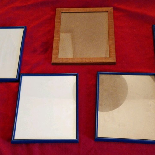 Wall frames like new, pack of 5, celluloid 25x20 cm