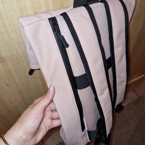 Backpack with safety buckle like new, light pink with multiple pockets