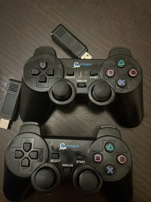 Set of 2 Wireless Controllers for PC and Android like new with USB receivers