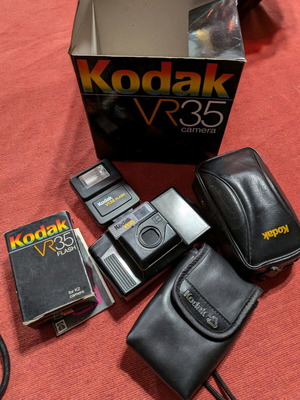 Kodak V35 collectible camera like new with flash and cases