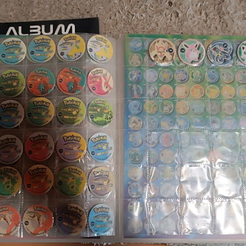 Pokémon Pickers album used with 210 pickers, 2 pieces