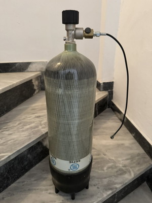 Carbon Charging Cylinder 9L 300 Bar with DIN Valve