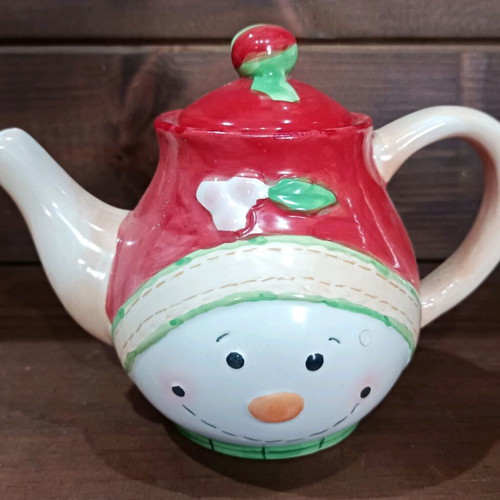 Vintage Christmas teapots set of 2, new