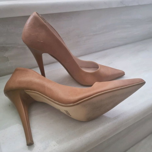 Women's pumps size 38 like new and worn 1-2 times