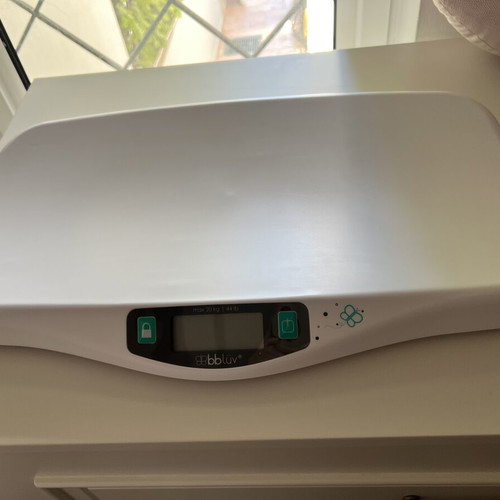 BBlüv Digital Baby Scale like new with LCD screen