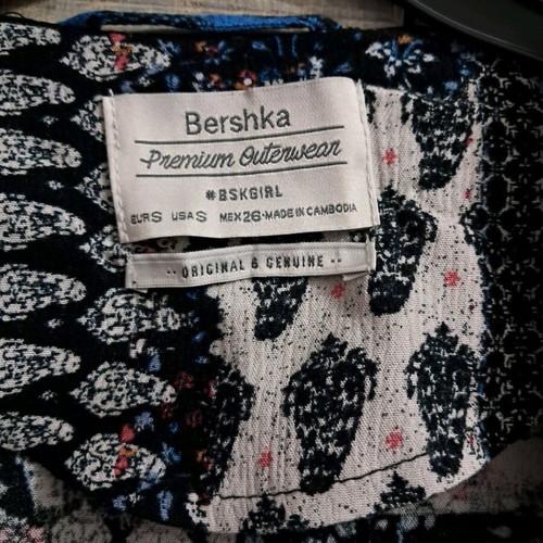 Boho cardigan Bershka NoS with pockets and side openings like new