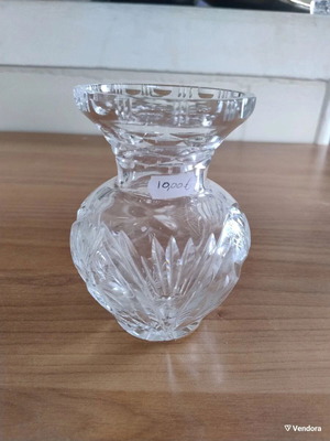 Vase flower holder like new, height 14 cm, mouth diameter 9 cm