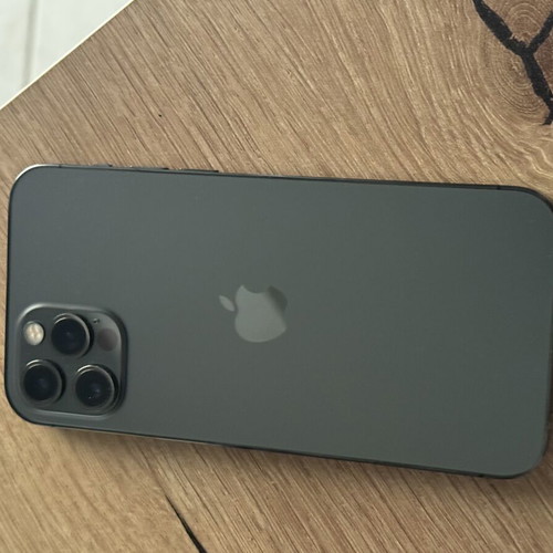 iPhone 12 Pro black titanium 256GB like new
