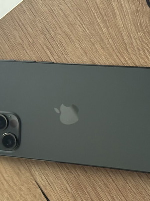 iPhone 12 Pro black titanium 256GB like new