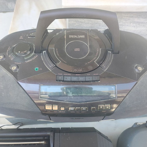 JVC and Philips portable cassette players, set of 3