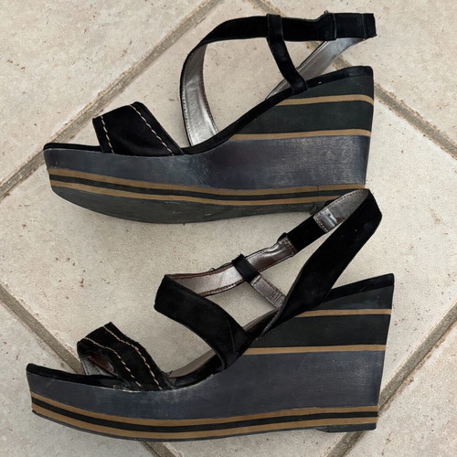 Cafe Noir platform shoes size 40 used, black suede, wooden platform