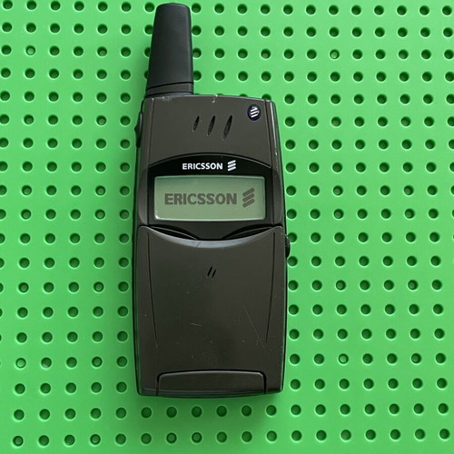 Ericsson T28s phone used with new battery