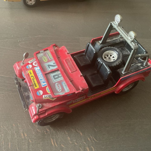 Burago metal toy cars Range Rover and Jeep CJ-7 used