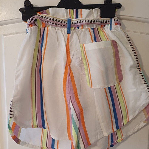 H&M x lemlem shorts like new, size Small, multicolor