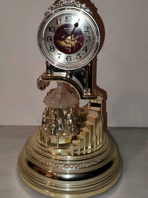 Vintage Rhythm Quartz clock model 4RH678 used, not working