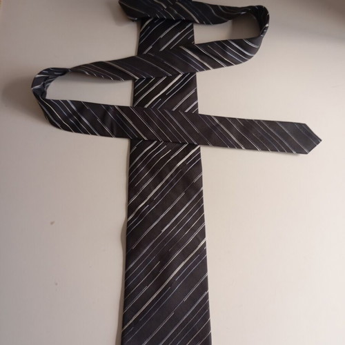 Lanvin silk tie like new, blue black