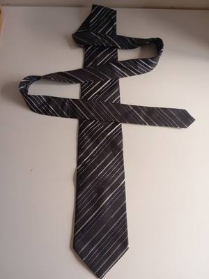 Lanvin silk tie like new, blue black