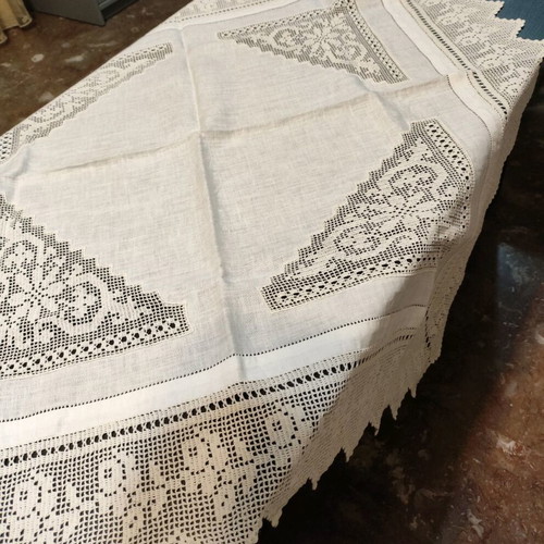 Handmade linen square new with crochet lace 100x100 cm
