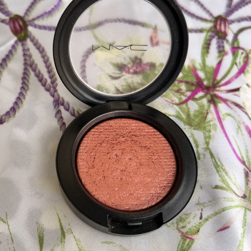 Mac blush Faux Sure like new with shimmer