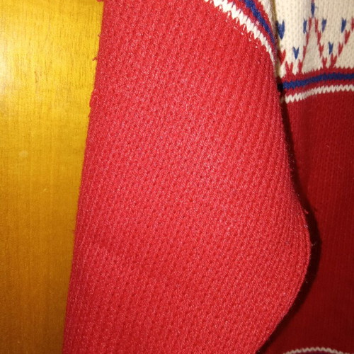 Vintage pullover like new, red with patterns, size M