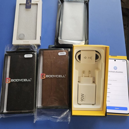 Poco F6 12GB RAM/512GB μεταχειρισμένο, ασημί, με χτύπημα κάτω αριστερά