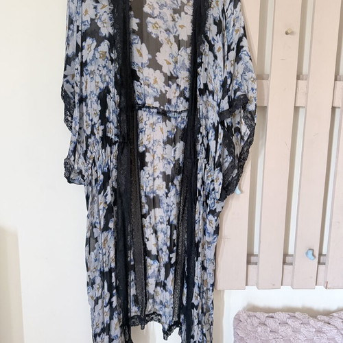 Zara medium floral transparent kimono with black lace