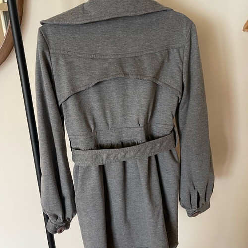 Aggressive cotton coat size M gray like new, worn twice
