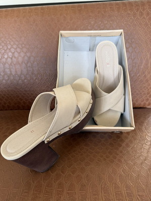 Wooden Clogs Luigi size 38, like new, beige