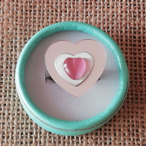 Ring with pink resin heart solitaire new